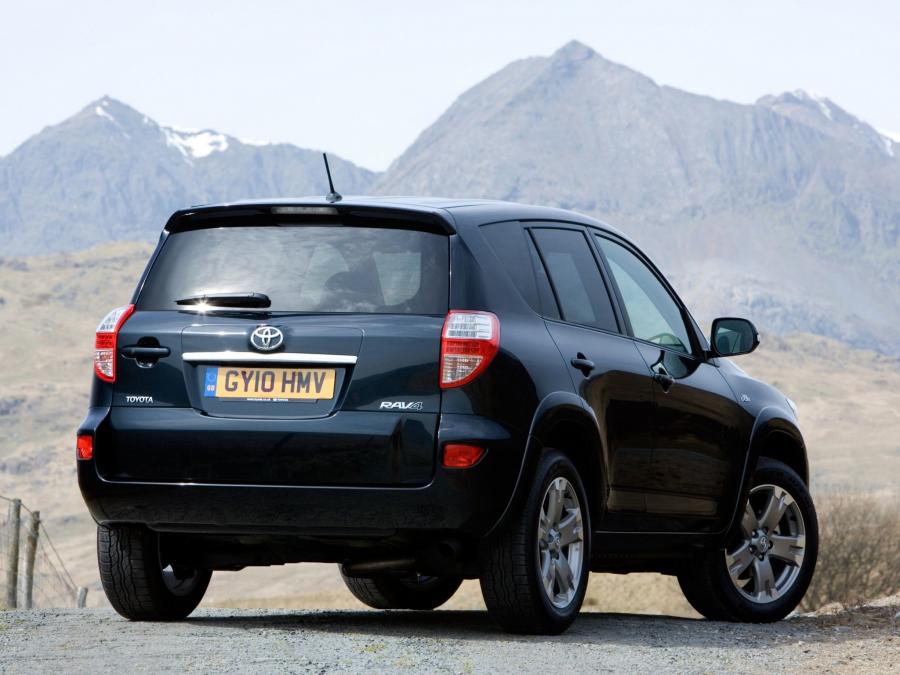  Toyota RAV4 2010 года  (UK) (фото 12 из 27)